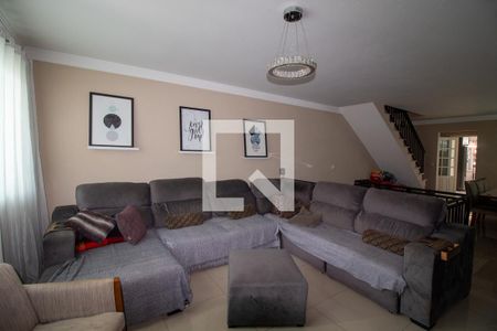 Casa à venda com 220m², 3 quartos e 4 vagas Casa à venda com 220m², 3 quartos e 4 vagasSala