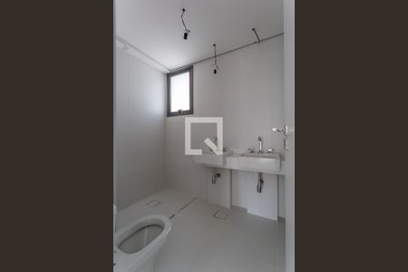 Apartamento à venda com 160m², 3 quartos e 3 vagas Apartamento à venda com 160m², 3 quartos e 3 vagasBanheiro Suíte