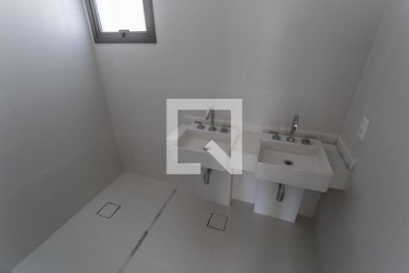 Apartamento à venda com 160m², 3 quartos e 3 vagas Apartamento à venda com 160m², 3 quartos e 3 vagasBanheiro Suíte