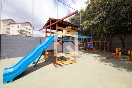 Apartamento para alugar com 52m², 2 quartos e 1 vaga Apartamento para alugar com 52m², 2 quartos e 1 vagaÁrea comum - Playground