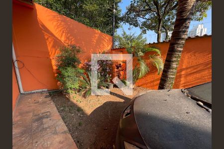 Casa à venda com 300m², 5 quartos e 2 vagas Casa à venda com 300m², 5 quartos e 2 vagasJardim