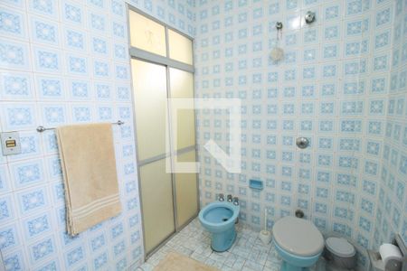 Casa à venda com 220m², 4 quartos e 3 vagasBanheiro