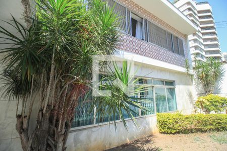 Casa à venda com 220m², 4 quartos e 3 vagasÁrea externa 