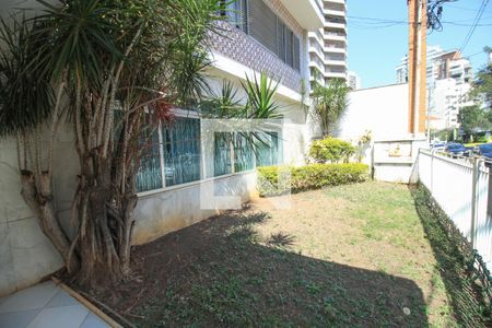 Casa à venda com 220m², 4 quartos e 3 vagasÁrea externa 