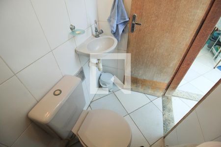 Casa à venda com 220m², 4 quartos e 3 vagasBanheiro