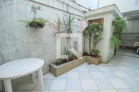 Casa à venda com 220m², 4 quartos e 3 vagasÁrea externa 