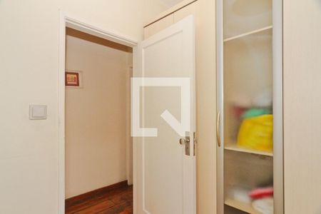 Casa à venda com 180m², 3 quartos e 5 vagasQuarto 2