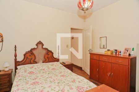 Casa à venda com 180m², 3 quartos e 5 vagasSuíte