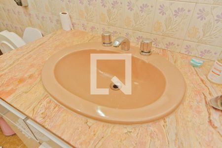 Casa à venda com 180m², 3 quartos e 5 vagasBanheiro