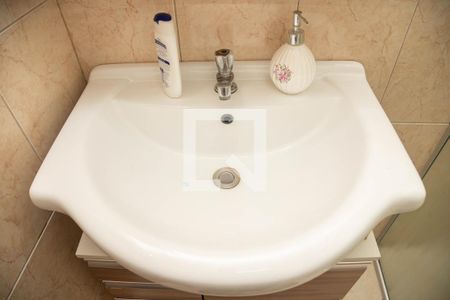 Casa à venda com 310m², 5 quartos e 4 vagasCasa 1 - banheiro social