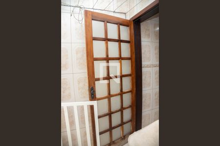 Casa à venda com 310m², 5 quartos e 4 vagasCasa 2 - área de serviço