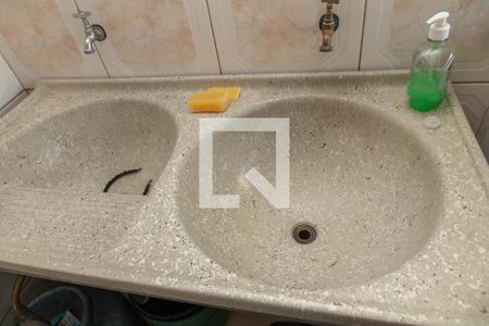 Casa à venda com 310m², 5 quartos e 4 vagasCasa 2 - área de serviço