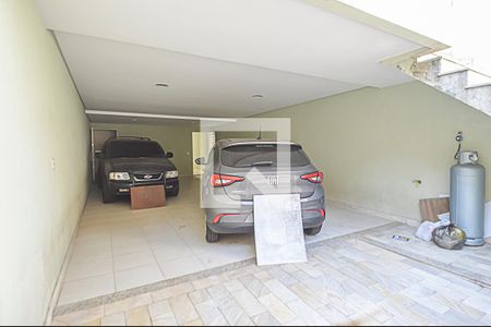 Casa à venda com 246m², 3 quartos e 5 vagasGaragem