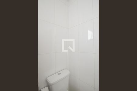 Casa à venda com 246m², 3 quartos e 5 vagasBanheiro da Suíte 2