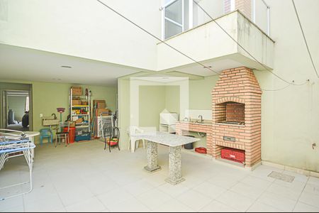 Casa à venda com 246m², 3 quartos e 5 vagasChurrasqueira