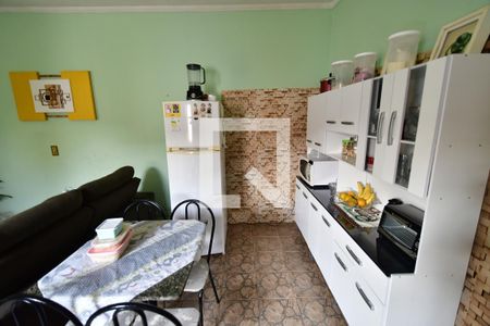 Casa à venda com 460m², 4 quartos e 4 vagasCozinha - Casa 3