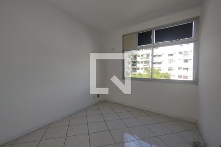 Apartamento para alugar com 104m², 3 quartos e 1 vaga Apartamento para alugar com 104m², 3 quartos e 1 vagaQuarto 2