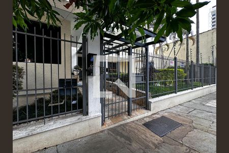 Apartamento para alugar com 70m², 2 quartos e 1 vagaFachada