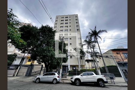 Apartamento para alugar com 70m², 2 quartos e 1 vagaFachada