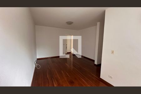 Sala de apartamento para alugar com 2 quartos, 70m² em Campo Belo, São Paulo