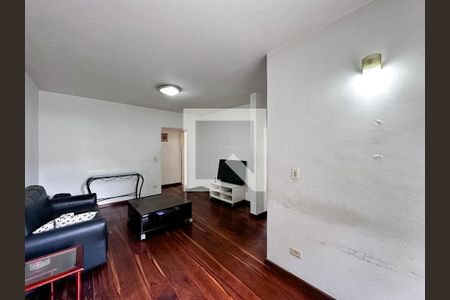 Apartamento para alugar com 70m², 2 quartos e 1 vagaSala