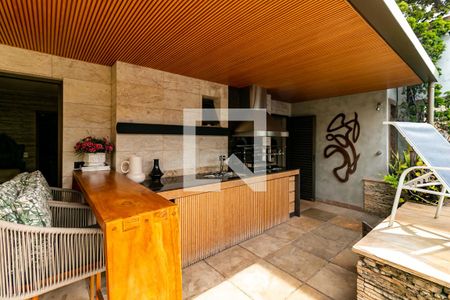 Apartamento à venda com 340m², 4 quartos e 3 vagas Apartamento à venda com 340m², 4 quartos e 3 vagasÁrea externa