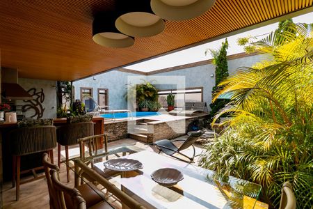 Apartamento à venda com 340m², 4 quartos e 3 vagas Apartamento à venda com 340m², 4 quartos e 3 vagasÁrea externa