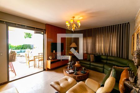 Apartamento à venda com 340m², 4 quartos e 3 vagas Apartamento à venda com 340m², 4 quartos e 3 vagasSala