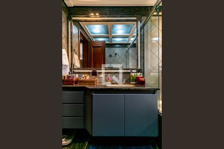 Apartamento à venda com 340m², 4 quartos e 3 vagas Apartamento à venda com 340m², 4 quartos e 3 vagasBanheiro