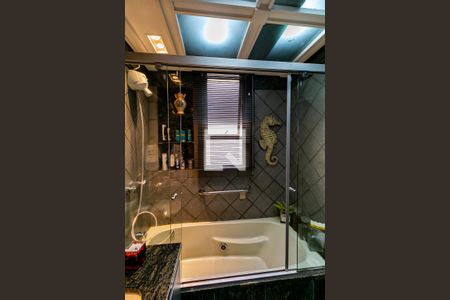 Apartamento à venda com 340m², 4 quartos e 3 vagas Apartamento à venda com 340m², 4 quartos e 3 vagasBanheiro