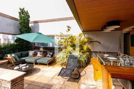 Apartamento à venda com 340m², 4 quartos e 3 vagas Apartamento à venda com 340m², 4 quartos e 3 vagasÁrea externa