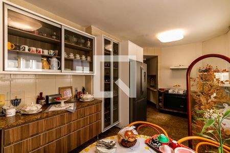 Apartamento à venda com 340m², 4 quartos e 3 vagas Apartamento à venda com 340m², 4 quartos e 3 vagasSala