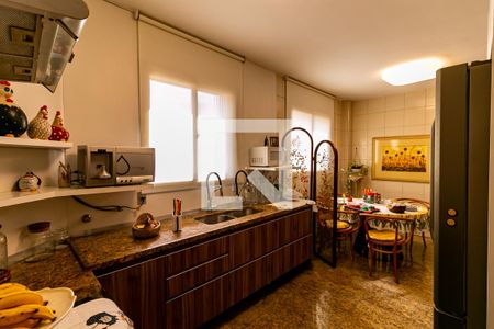 Apartamento à venda com 340m², 4 quartos e 3 vagas Apartamento à venda com 340m², 4 quartos e 3 vagasCozinha