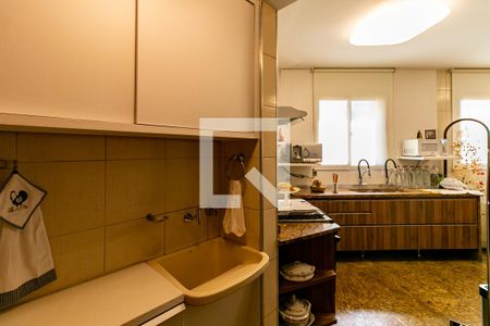 Apartamento à venda com 340m², 4 quartos e 3 vagas Apartamento à venda com 340m², 4 quartos e 3 vagasCozinha