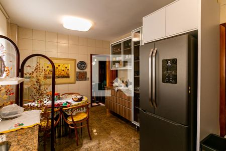 Apartamento à venda com 340m², 4 quartos e 3 vagas Apartamento à venda com 340m², 4 quartos e 3 vagasCozinha