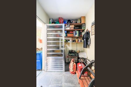 Casa à venda com 192m², 4 quartos e 2 vagasQuarto de Serviço