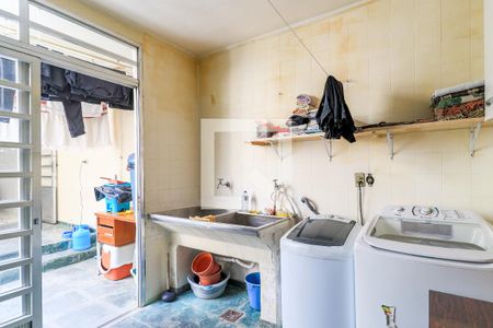 Casa à venda com 192m², 4 quartos e 2 vagasÁrea de Serviço