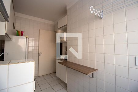 Cozinha de apartamento para alugar com 2 quartos, 48m² em Jardim Recanto dos Sonhos, Sumaré
