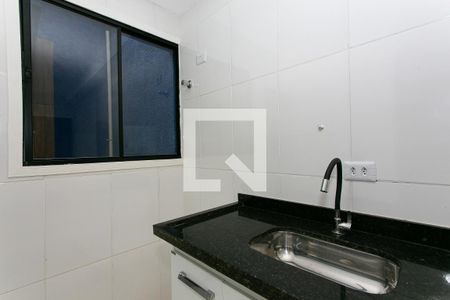 Cozinha de apartamento para alugar com 1 quarto, 35m² em Vila Ré, São Paulo