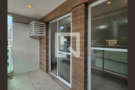 Apartamento para alugar com 155m², 4 quartos e 2 vagas Apartamento para alugar com 155m², 4 quartos e 2 vagasVaranda