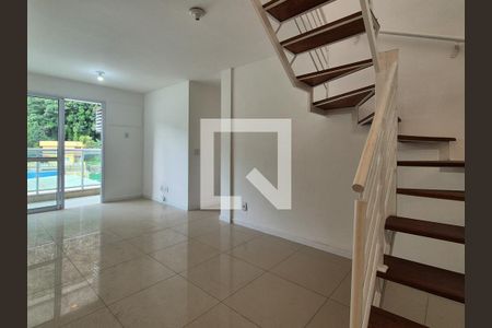 Apartamento para alugar com 4 quartos, 155m² em Vargem Pequena, Rio de Janeiro