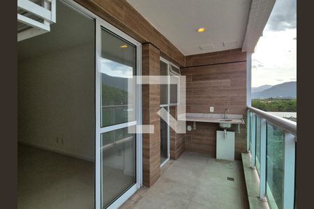 Apartamento para alugar com 155m², 4 quartos e 2 vagas Apartamento para alugar com 155m², 4 quartos e 2 vagasVaranda