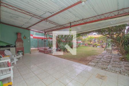 Casa à venda com 120m², 3 quartos e 4 vagas Casa à venda com 120m², 3 quartos e 4 vagasGaragem