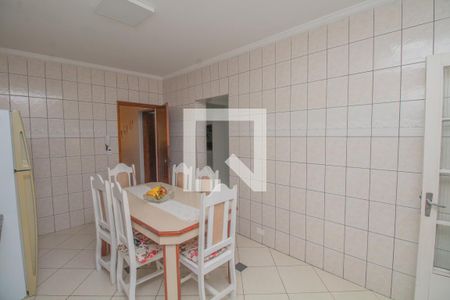 Casa à venda com 120m², 3 quartos e 4 vagas Casa à venda com 120m², 3 quartos e 4 vagasCozinha