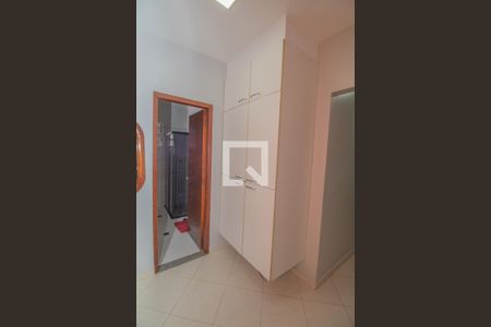 Casa à venda com 120m², 3 quartos e 4 vagas Casa à venda com 120m², 3 quartos e 4 vagasBanheiro