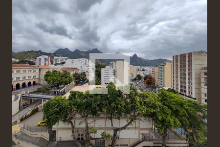 Apartamento à venda com 78m², 2 quartos e sem vagaVista da Sacada