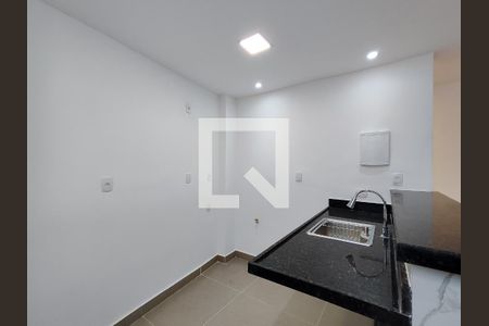 Apartamento à venda com 78m², 2 quartos e sem vagaCozinha e Área de Serviço