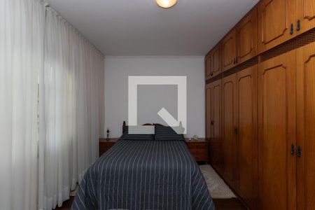 Casa à venda com 430m², 5 quartos e 5 vagasQuarto Suíte 3