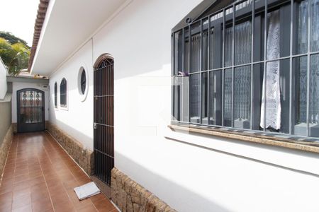 Casa à venda com 430m², 5 quartos e 5 vagasCorredor Lateral