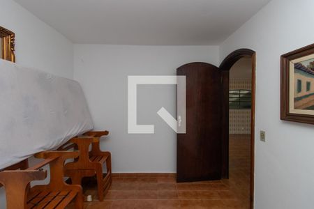 Casa à venda com 430m², 5 quartos e 5 vagasQuarto de Serviço